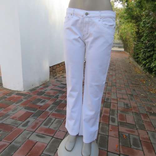 Best quality white SISSY BOY denim jeans in size 38/14 Boot cut.Pockets back and front. New cond.