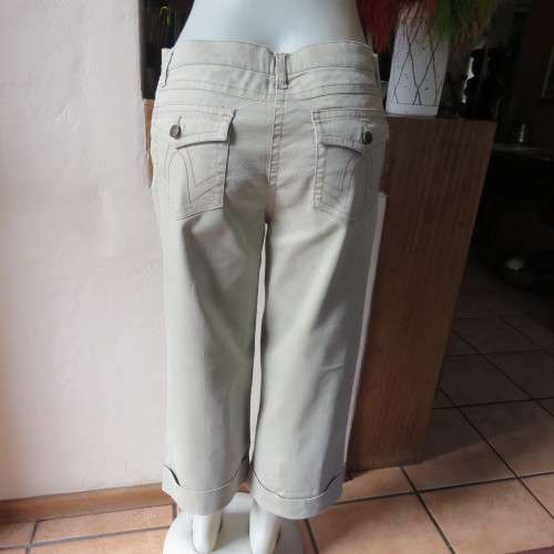 Casual dark beige ankle pants with turnovers in size 38/14 by STATURE.In firm stretch cotton. As new