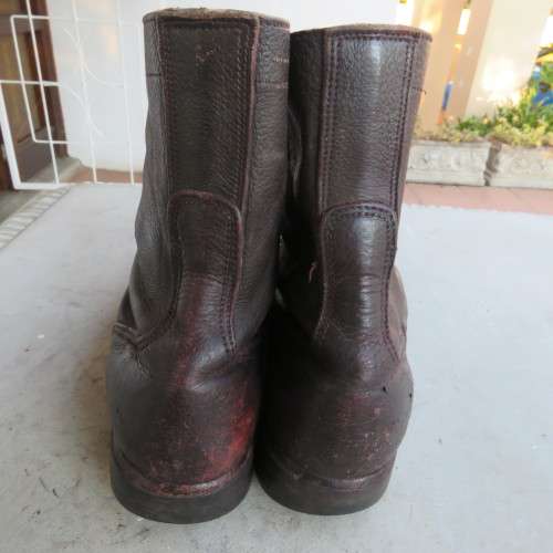 Pair of brown genuine leather Bagshaw boots size 9.5 issued 1986. Army size 277W. Drifoot.