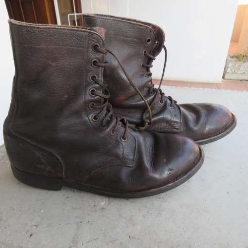 Pair of brown genuine leather Bagshaw boots size 9.5 issued 1986. Army size 277W. Drifoot.