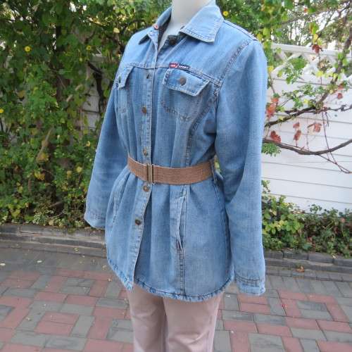 Stunning blue padded denim jacket in size 36/12 by RAOGUE.4 pockets on front. Button down.Good cond