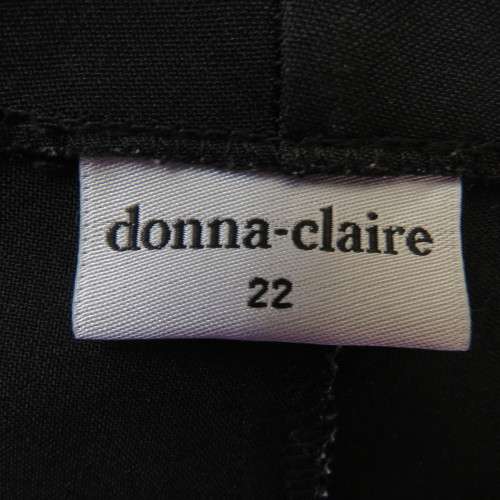 Smart black 100% polyester pants by 'Donna- Claire' in size 46/22. Straight legs. As new.