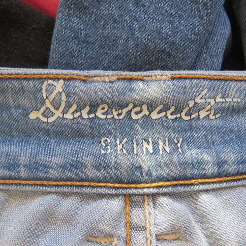 Due south skinny light blue denim jeans in size 36/12. In cotton stretch fabric.