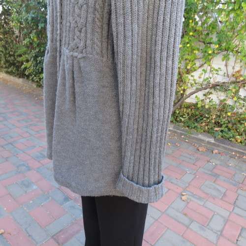 Bulky grey knitted button down cardigan with high collar size XL.Best fit size 42/18. Good condition