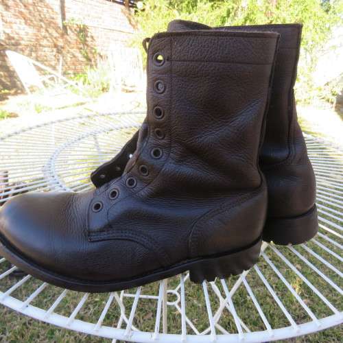 Pair SADF brown genuine leather boots size 7.5 issued 2009. Army size 262 W by DWS.
