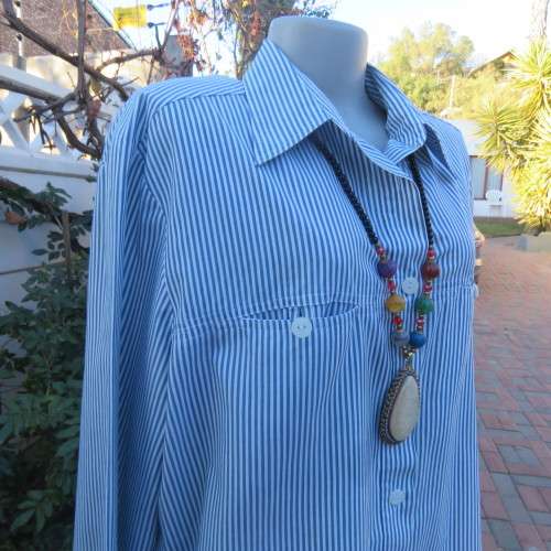 Casual long sleeve shirt in white and dark green vertical stripes by WOOLWORTHS in size 46/22.As new