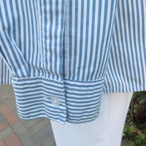 Casual long sleeve shirt in white and dark green vertical stripes by WOOLWORTHS in size 46/22.As new
