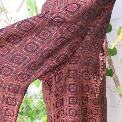 Amazing men's vintage dressing gown in woven satin by HIS EXCELLENCE by REGENT size 42 to 46.As new.