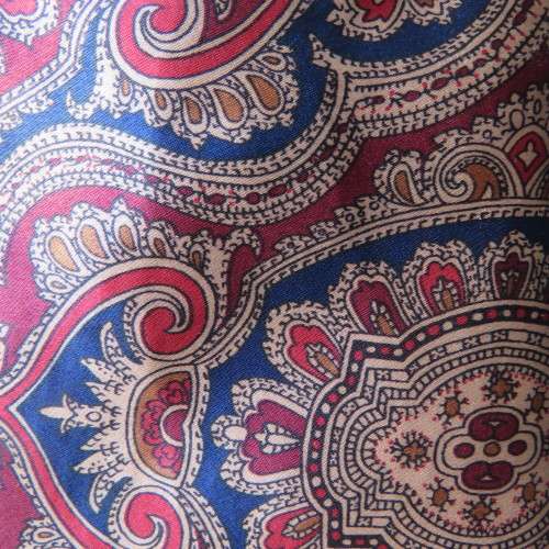 Fancy Men's silky polyester satin night shirt in size medium in rich jewel colours. Baroque patterns