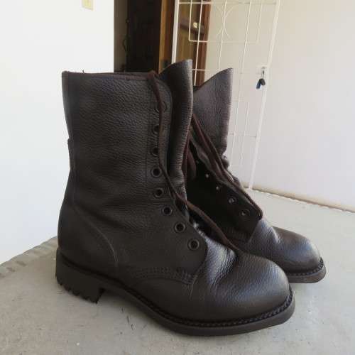 Pair of SADF brown genuine leather army boots in size 5.5. Issued 2009 by DWS. Amry size 240 M.