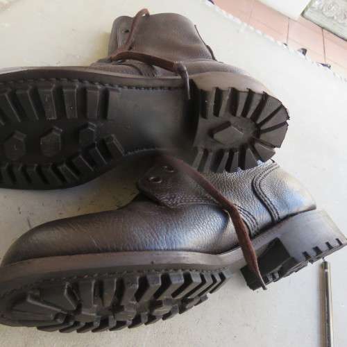 Pair of SADF brown genuine leather army boots in size 5.5. Issued 2009 by DWS. Amry size 240 M.