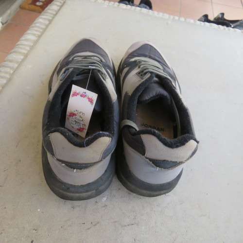 Pair of SADF gimshoes by JORDAN in size 8.5 issued 2010. Army size 270 M. Used but in good condition