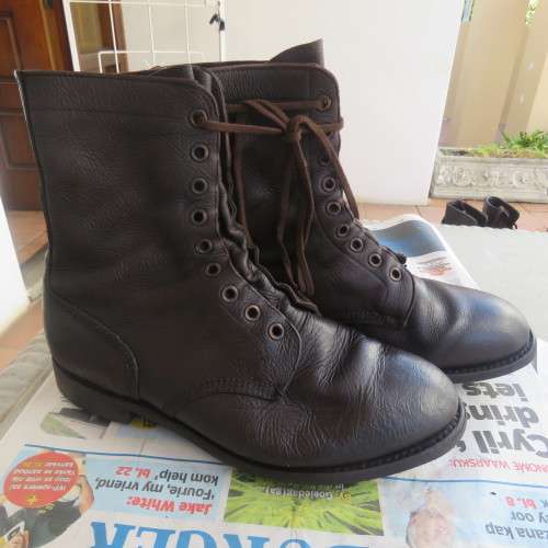 Pair of SADF brown genuine leather boots in size 10 by DWS. Issued 2009. Army size 285 M.