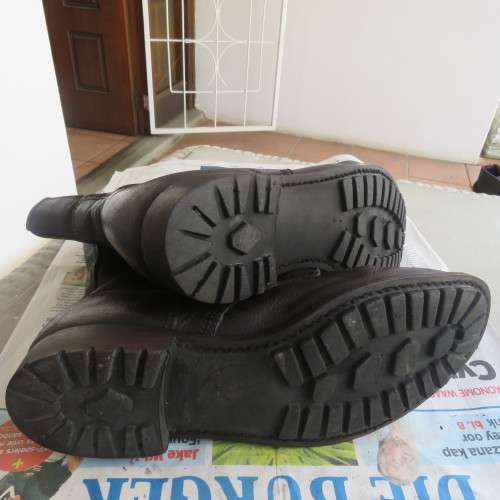 Pair of SADF brown genuine leather boots in size 10 by DWS. Issued 2009. Army size 285 M.