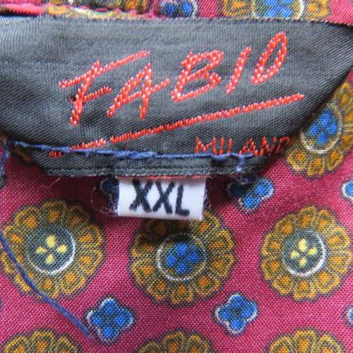 Men's FABIO Milano pajamas robe in size XXL.Maroon with mustard design and fabric belt. New cond.
