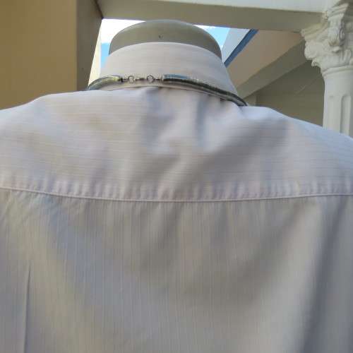 High quality MOREWOOD white short sleeve tailored top with button down front. Size 34/10. As new.