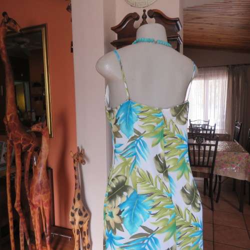 Real summer strappy dress in Fab blue and green floral print by TRUWORTHS in size 38/14. As new.