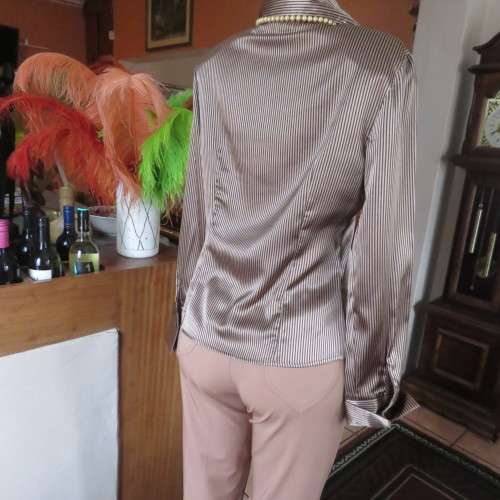 Seriously smart silky long cuffed sleeve blouse with empire front size 36/12 by LEGIT. New condition