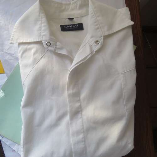 Men's formal tailored white shirt with hidden button down front size Medium. Chest 105 cm by CIGNAL