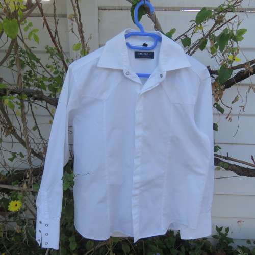 Men's formal tailored white shirt with hidden button down front size Medium. Chest 105 cm by CIGNAL