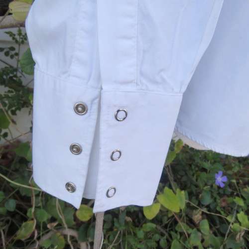 Men's formal tailored white shirt with hidden button down front size Medium. Chest 105 cm by CIGNAL