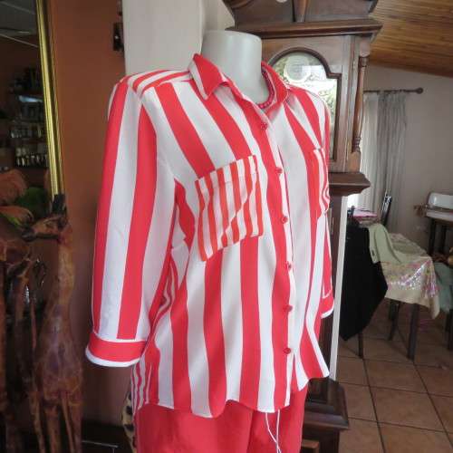 Sweet red and white vertical striped button down LEGIT top size 36/12.In poly and viscose.As new