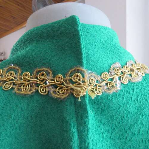Vintage crimplene dress for special occasion in emerald green by boutique in size 38/14. New cond.