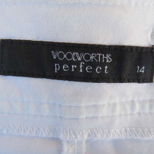 Cleverly designed white pants with flattering cut. Size 38/14 by WOOLWORTHS PERFECT. New cond.