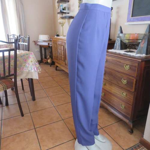 Fabulous high waist eggplant colour pants in size 34/10 by RITE DRESS. Zip at side. New condition.