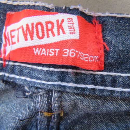 Men`s blue denim jeans in size 36/92cm by NETWORK. Pockets galore. Polycotton fabric. 69cm inner leg