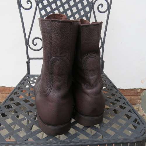 Pair of SADF brown genuine leather army boots in size 9.5 by DWS issued 1997.Army size 277W.Used.