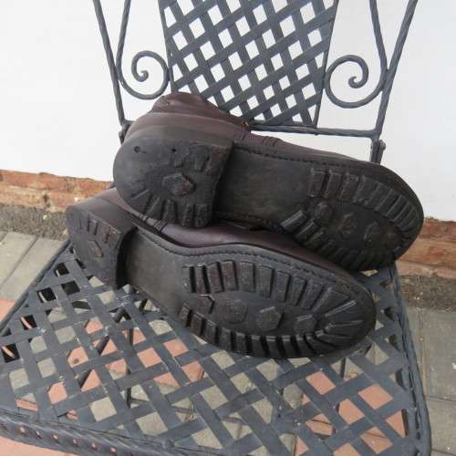 Pair of SADF brown genuine leather army boots in size 9.5 by DWS issued 1997.Army size 277W.Used.