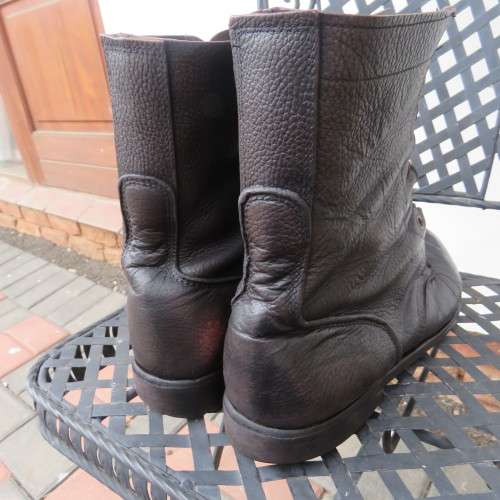 Pair SADF genuine leather brown army boots by BAGSHAW in size 11 in army size 295W.Good condition.