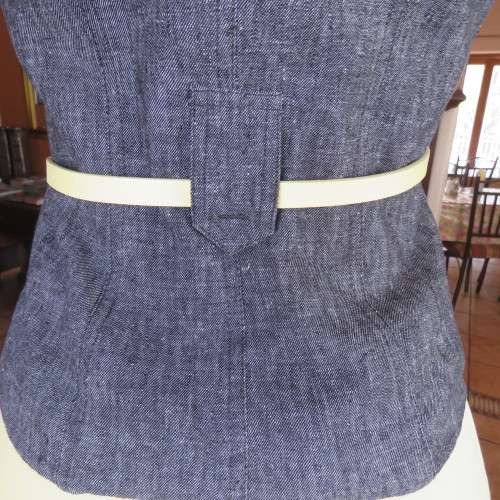 Cute mottled grey capped sleeve top. Size 30/6. By Identity. Cotton and linen blend. As new.