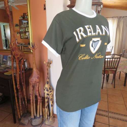 Ladies bottle green  Lansdowne collection Celtic Nation with harp T-shirt. Size 36/12. As new.