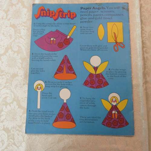 Golden Hands 20 page booklet with 10 projects. See scans. As new
