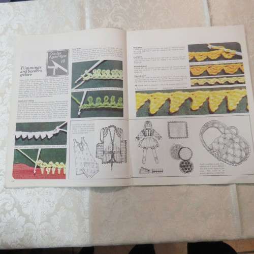 Golden Hands 20 page booklet with 10 projects. See scans. As new