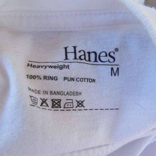 White short sleeve T-shirt. Logo of Extreme Mountain Bike Challenge. Size 36/12. By HANES. As new.