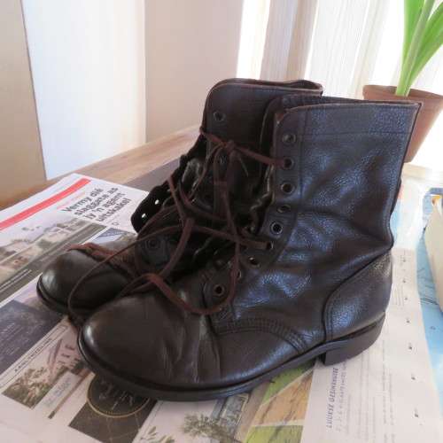 Pair SADF brown genuine leather boots. Size 8 1/2 army size 270W by DWS issued 2010. Good condition.