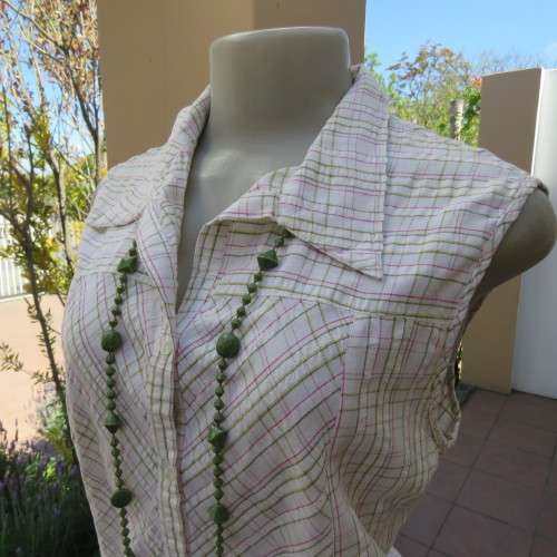 Cool button down sleeveless top. 100% bubble cotton. Size 38/14. By MERIEN HALL CASUALS. As new.