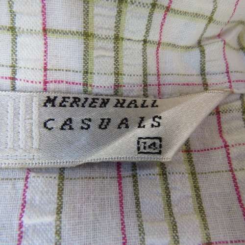 Cool button down sleeveless top. 100% bubble cotton. Size 38/14. By MERIEN HALL CASUALS. As new.