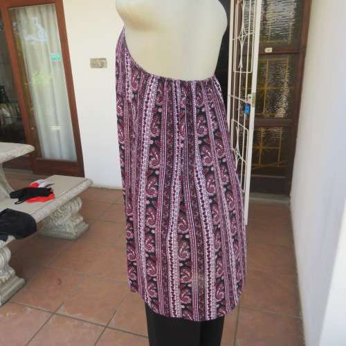 Expecting a summer baby? Cool maternity halter neck top. Elasticated back. Size 34-36. As new.