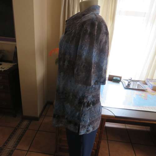 Stunning fully embroidered top in medley of blues. Button down Size 36/12. By ML CLASSICS. As new.