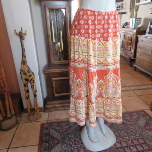 Colourful tiered ankle length autumn colour skirt Size 46-22 By DONATALLA In good condion