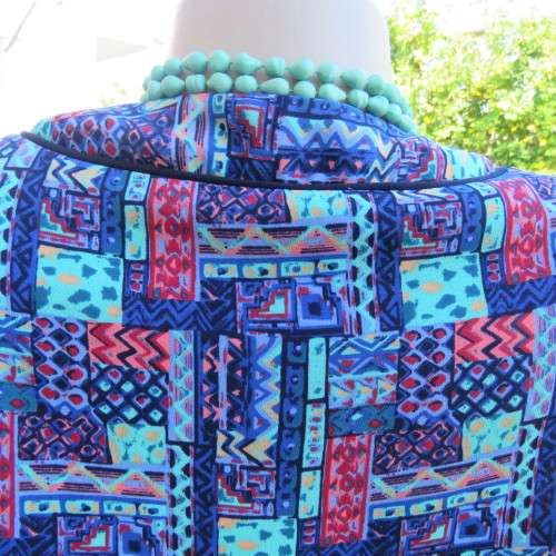 Great quality colourful short sleeve top Button down V-front Size 44-20 By ` Toserve` As new