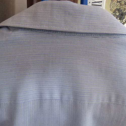 Men`s long sleeve shirt Free tie By `Woolworths` Neck size 39-1512 Chest-116cm Good condition
