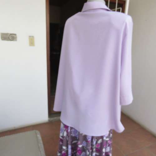Smart lavender colour button down top with open colla. By `Smat`. In size 48/24. New condition.