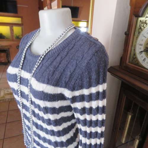 Cable knit pullover long sleeve cardigan in bluegrey. Size 34 to 36. By `Red`. Good condition.