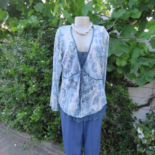 Amazing `Queenspark` slip-over long sleeve top in medley of blues. Size 42/18. New condition.