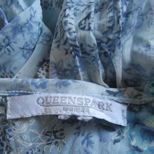 Amazing `Queenspark` slip-over long sleeve top in medley of blues. Size 42/18. New condition.